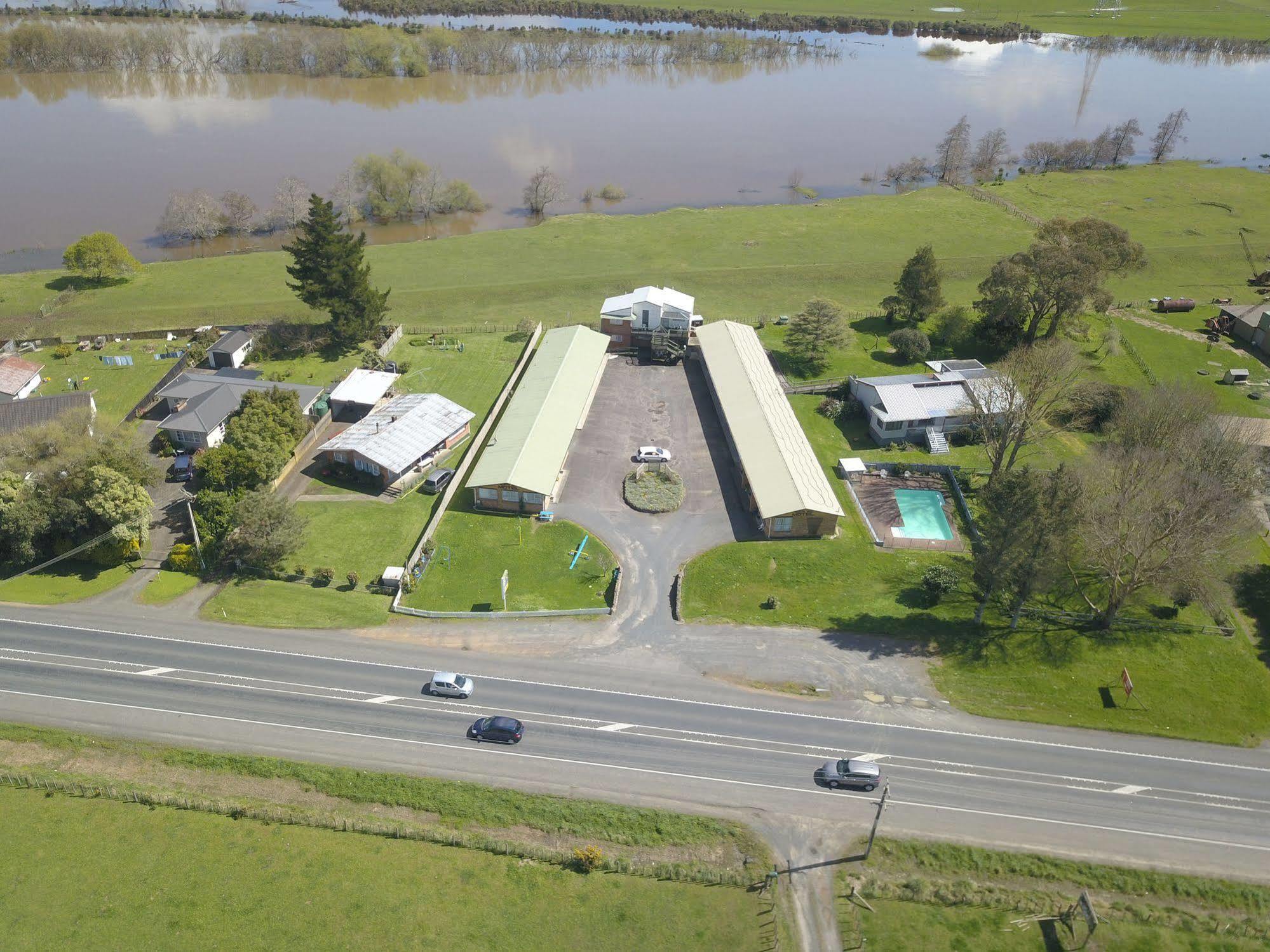 North End Motel Huntly Exteriör bild